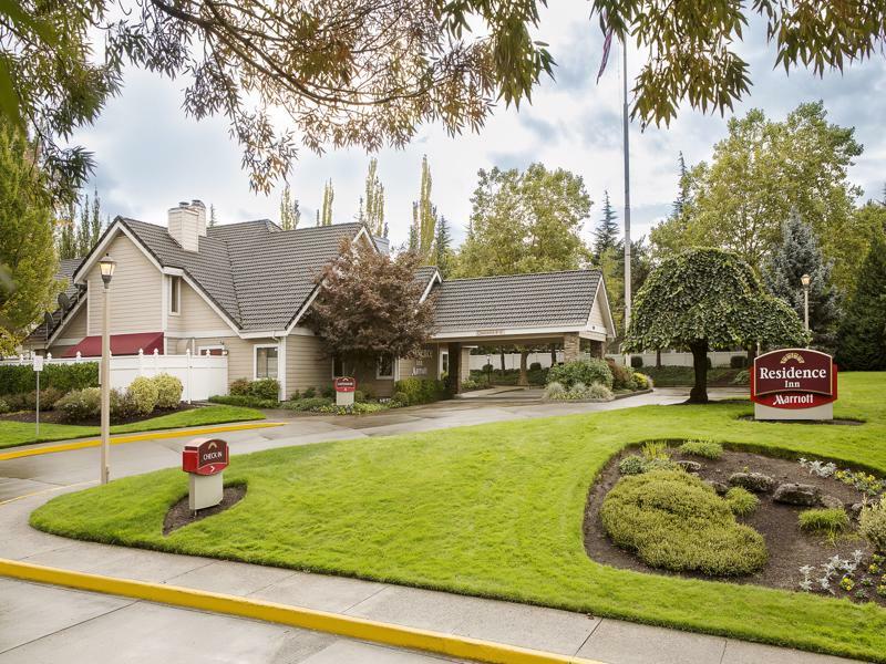 Residence Inn By Marriott Portland South-לייק אוסווגו מראה חיצוני תמונה